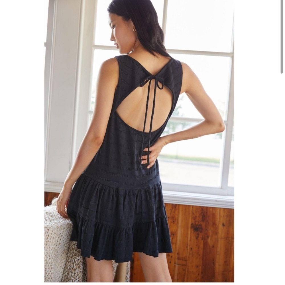 Anthropologie Flounced Open-Back
Mini Dress Black Sleeveless Tiered Size XL